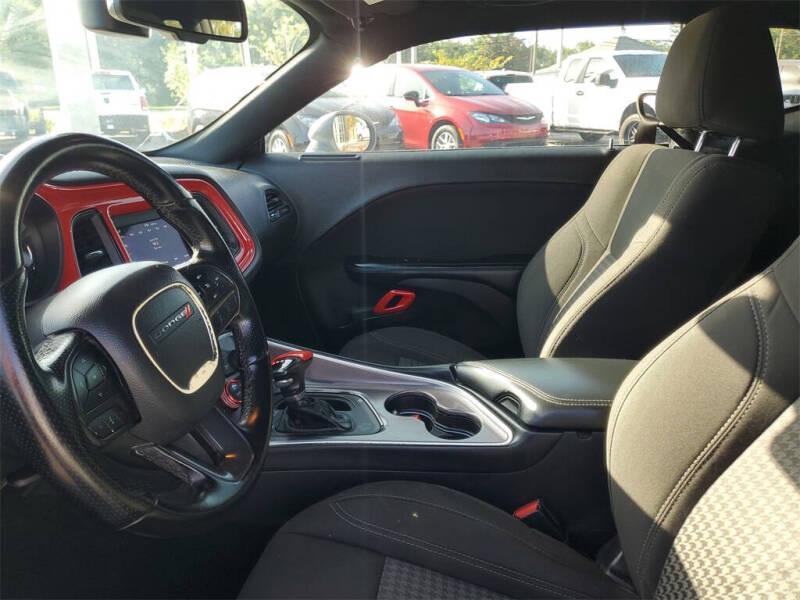 2021 Dodge Challenger SXT