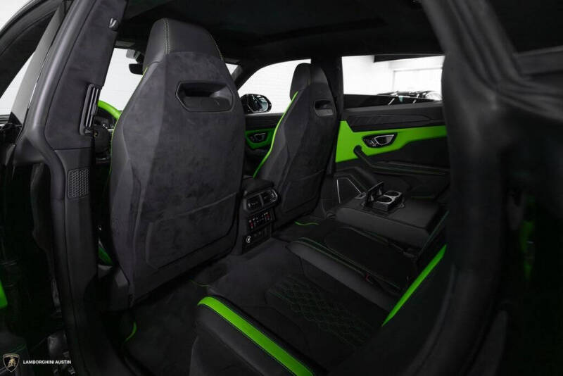 2024 Lamborghini Urus S