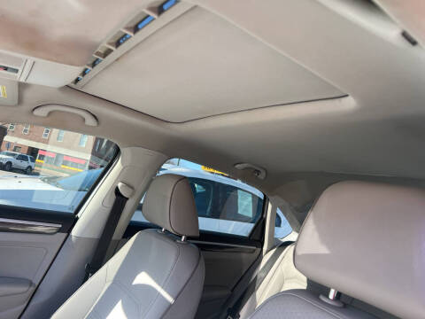 2018 Volkswagen Passat 2.0T SE