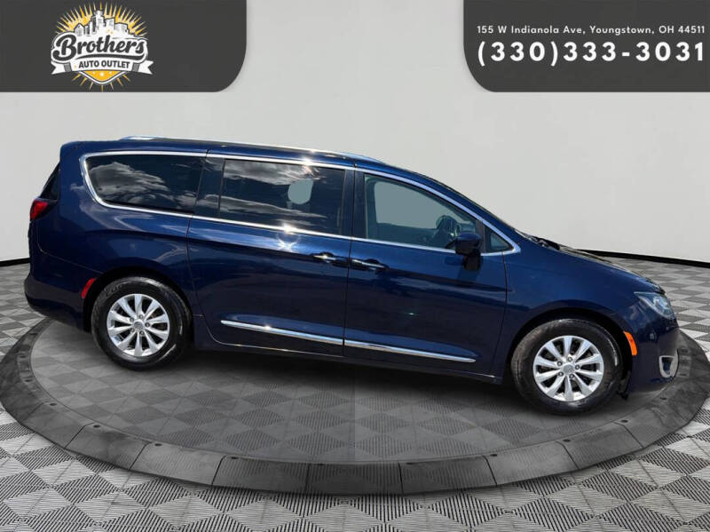 2019 Chrysler Pacifica Touring L