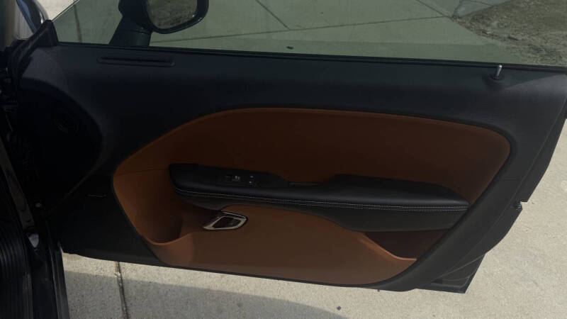 2015 Dodge Challenger SRT Hellcat