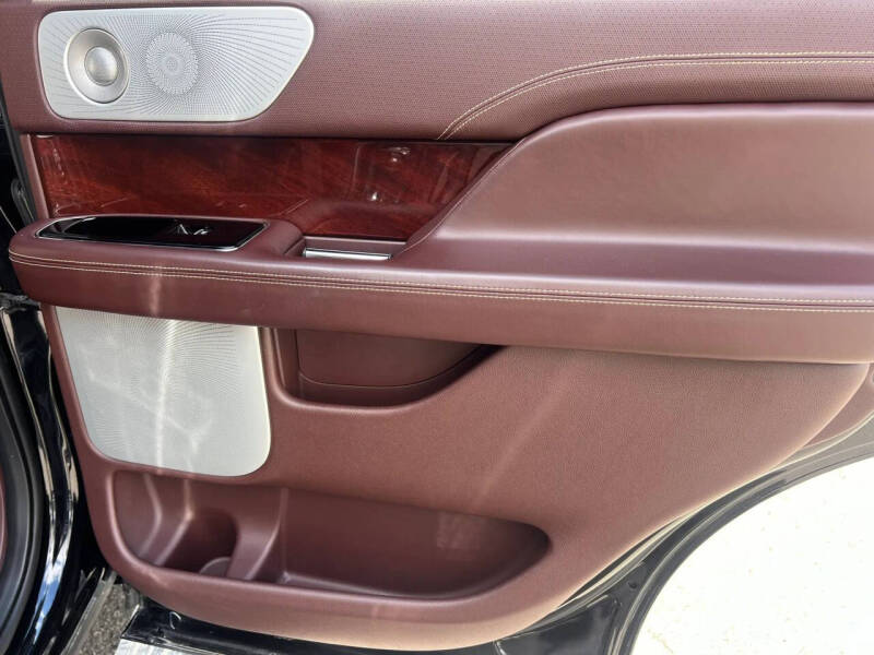 2019 Lincoln Navigator Black Label