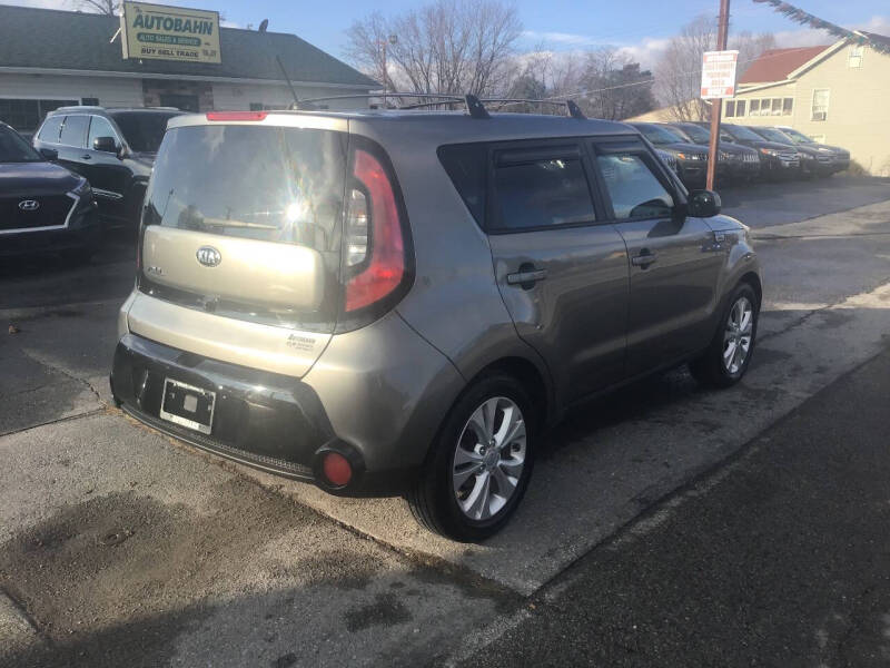 2016 Kia Soul +