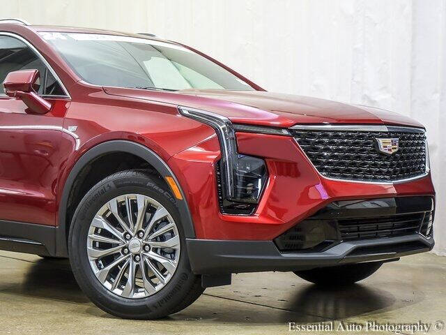 Used 2024 Cadillac XT4 Premium Luxury with VIN 1GYFZDR41RF101789 for sale in Tinley Park, IL