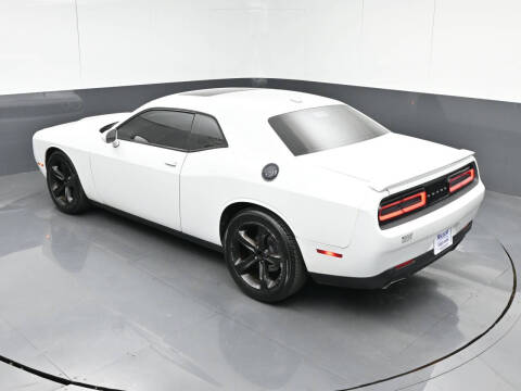 2016 Dodge Challenger SXT