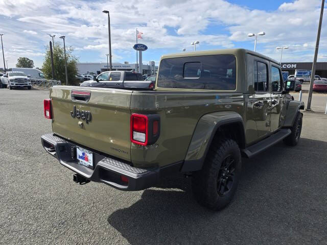 2025 Jeep Gladiator High Tide