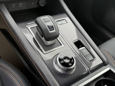 2025 Mitsubishi Outlander PHEV