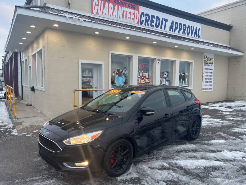 2016 Ford Focus SE's photo