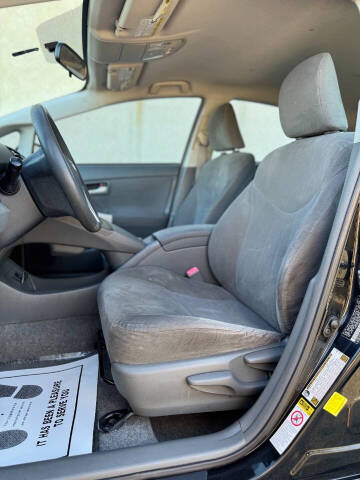 2011 Toyota Prius Two