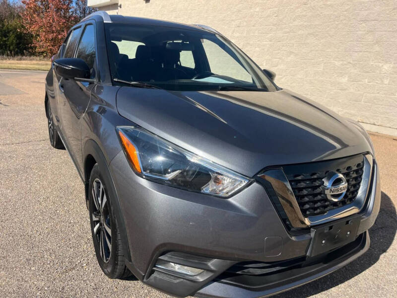 2020 Nissan Kicks SR