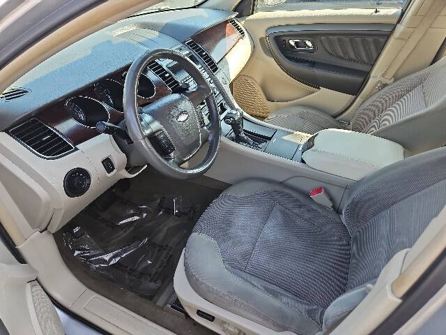 2010 Ford Taurus SEL