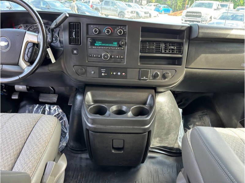 2017 Chevrolet Express 2500