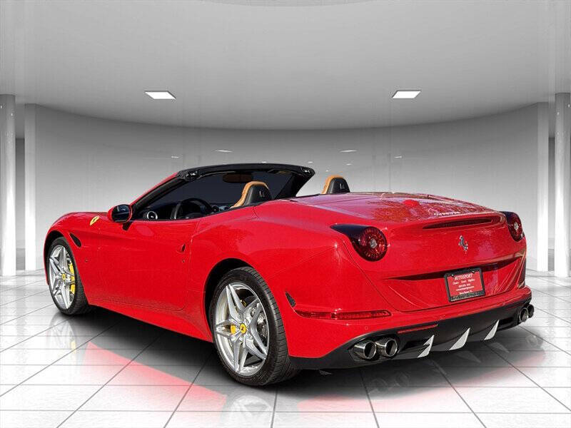2015 Ferrari California T 7