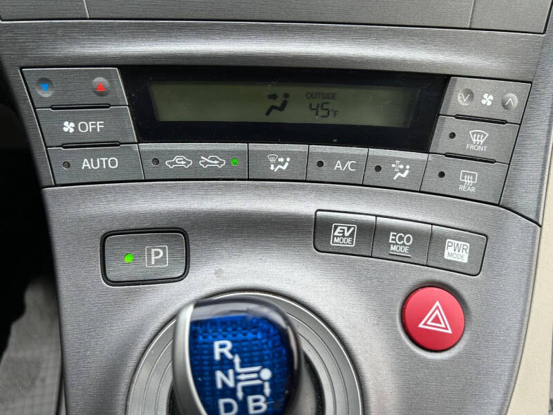 2012 Toyota Prius Three