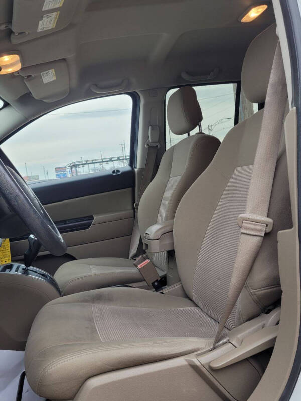 Image 10 of 2016 Jeep Compass Sport