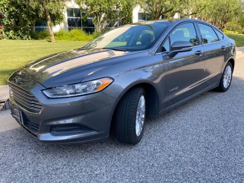 2014 Ford Fusion Hybrid for sale at Donada  Group Inc in Arleta CA