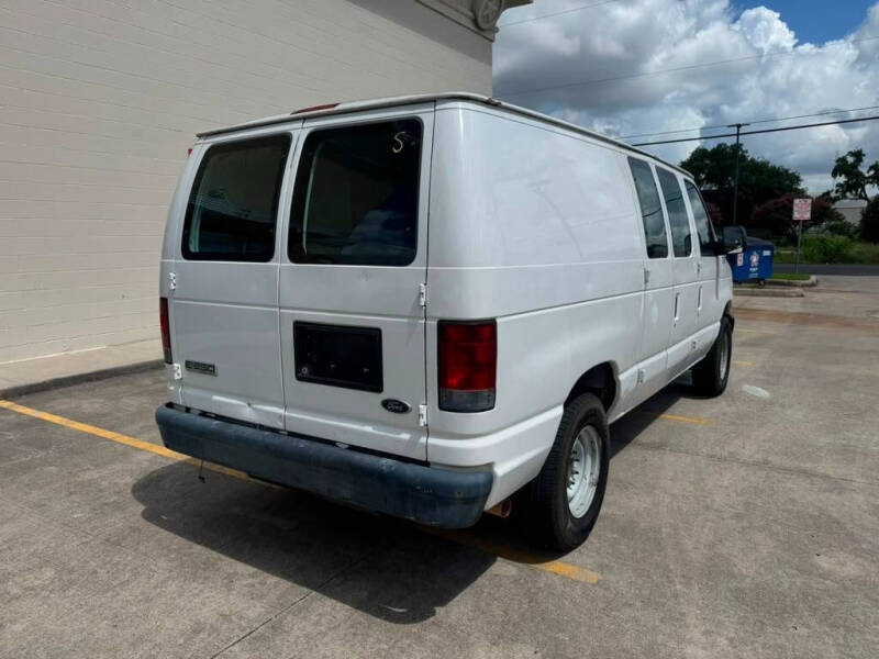 2009 Ford E-Series E-250