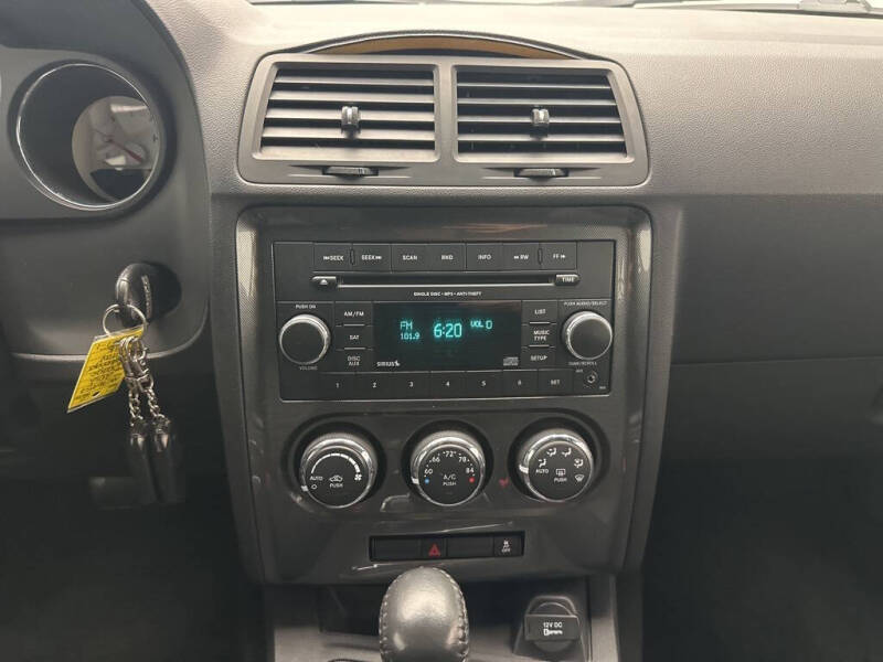 2012 Dodge Challenger SXT