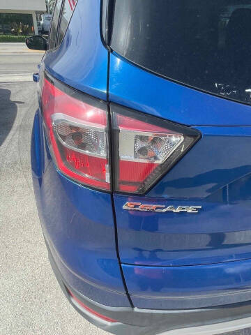 2018 Ford Escape SE