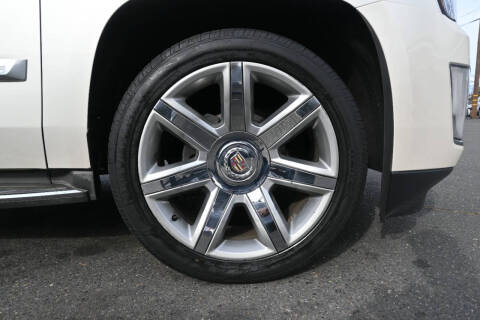 2015 Cadillac Escalade Luxury