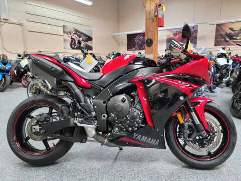 2013 Yamaha YZF-R1
