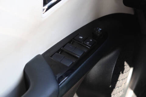 2022 Toyota Prius LE