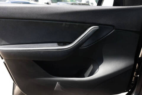 2021 Tesla Model Y Standard Range