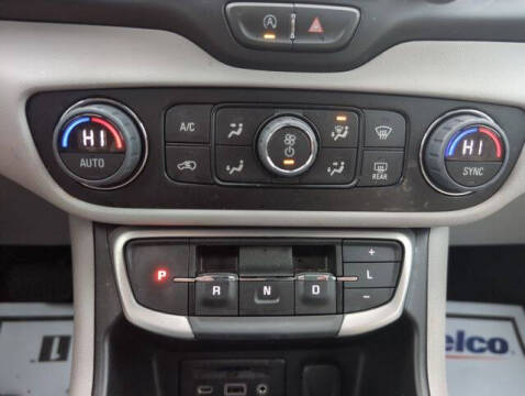 2023 GMC Terrain SLT