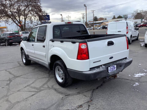 2004 Ford Explorer Sport Trac XLS