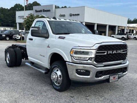 2024 RAM 3500 SLT