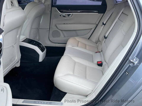 2018 Volvo S90 T5 Momentum