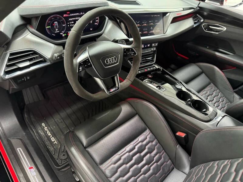 2022 Audi RS e-tron GT quattro