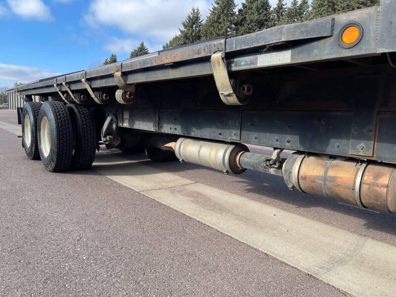 2012 Freightliner Business class M2