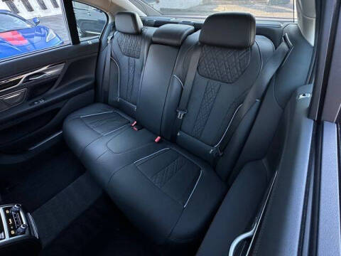 2020 BMW 7 Series 740i