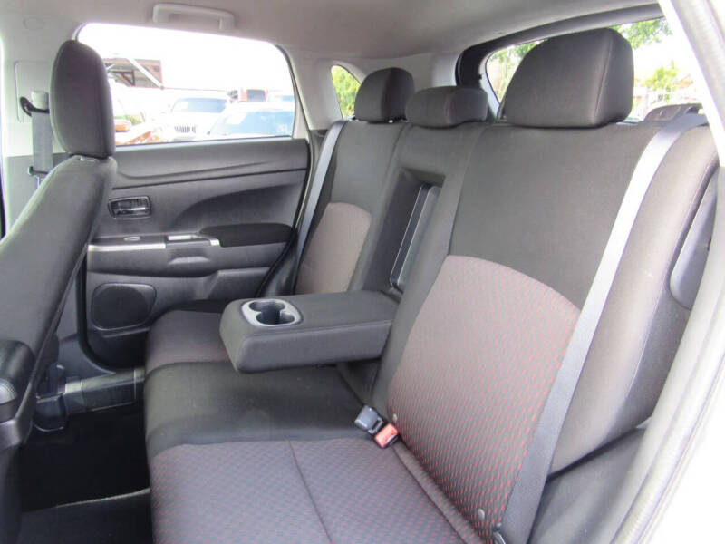 2019 Mitsubishi Outlander Sport SE