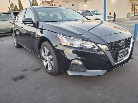 2021 Nissan Altima for sale at D Mendoza Dealer Inc in Los Angeles CA