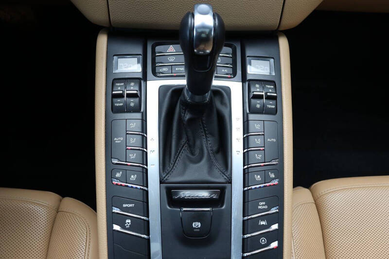 2017 Porsche Macan S