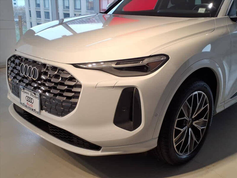 2025 Audi Q5 quattro Premium Plus TFSI