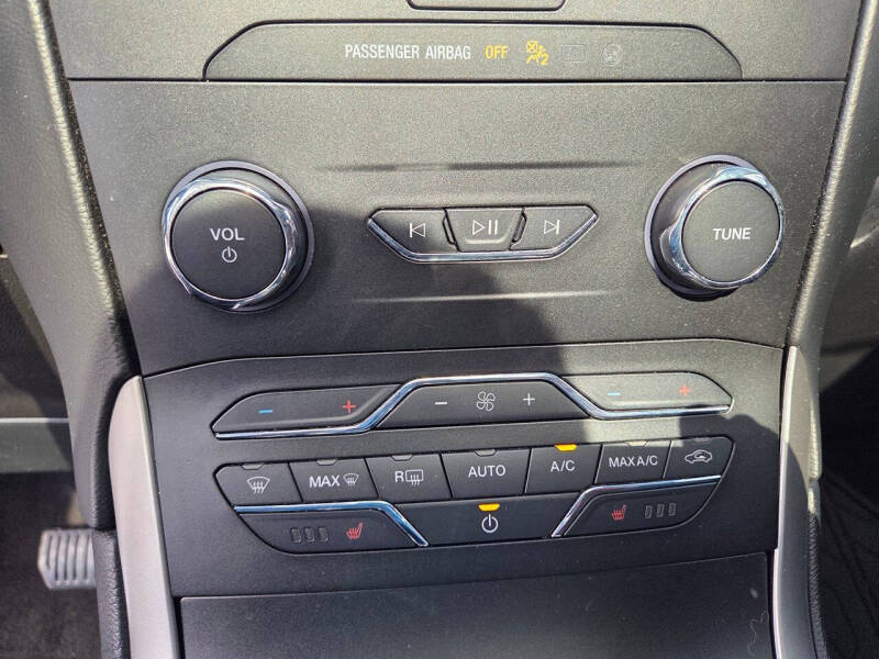 2019 Ford Edge SEL