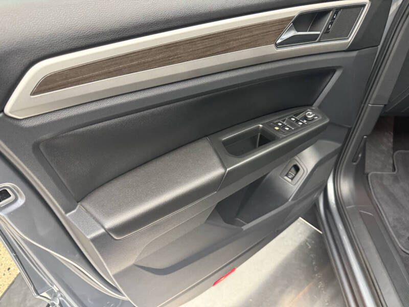 2019 Volkswagen Atlas V6 SE