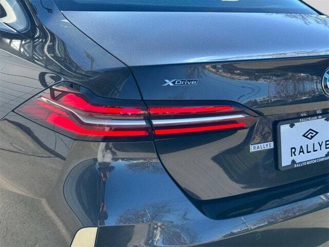 2025 BMW 5 Series 530i xDrive