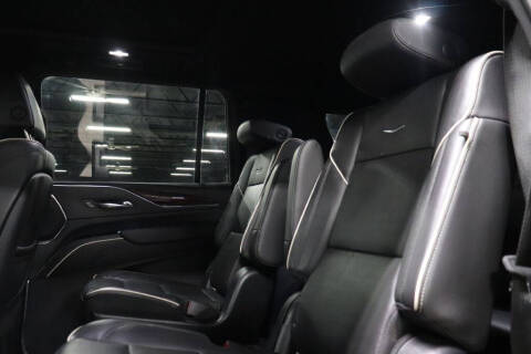 2022 Cadillac Escalade ESV Premium Luxury