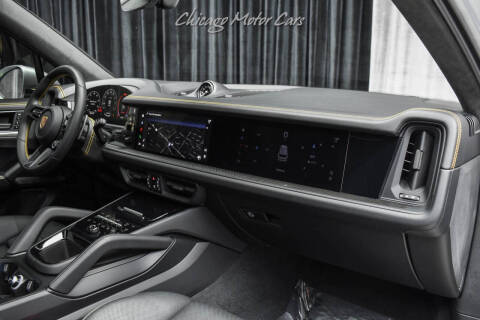 2025 Porsche Cayenne GTS