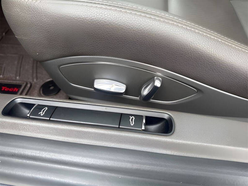 2018 Porsche 911 Carrera 4