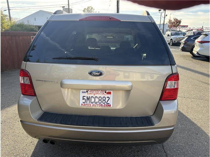 2005 Ford Freestyle SE