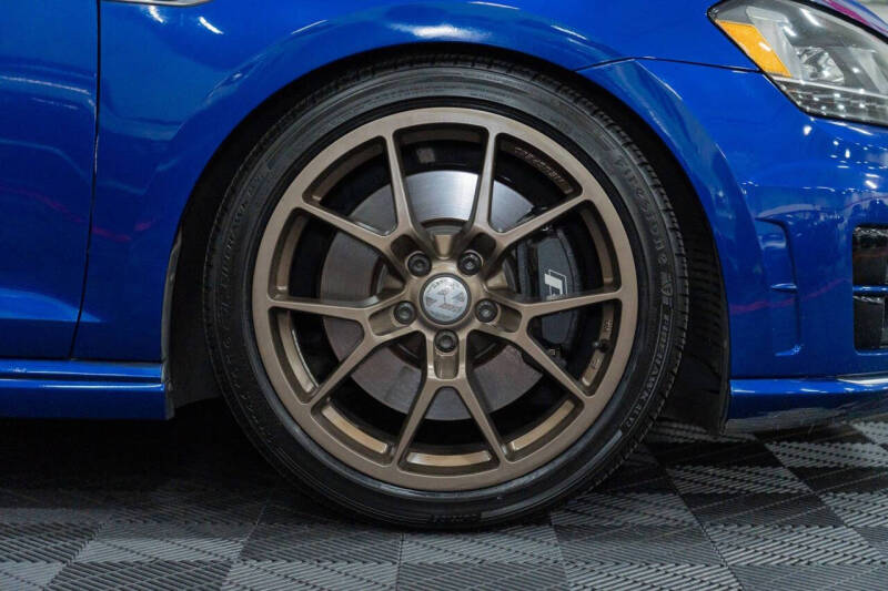2015 Volkswagen Golf R