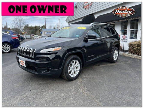 2017 Jeep Cherokee for sale at Healey Auto in Rochester NH