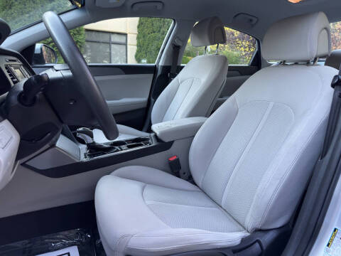 2017 Hyundai Sonata SE