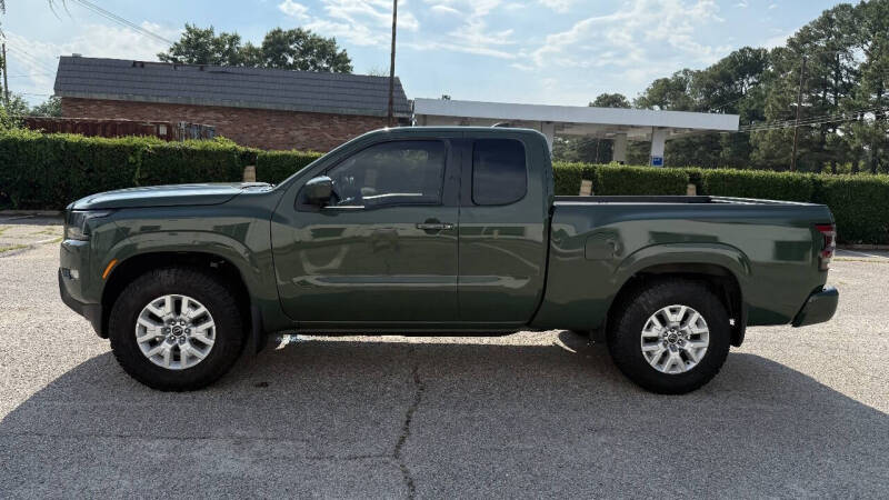 2022 Nissan Frontier SV