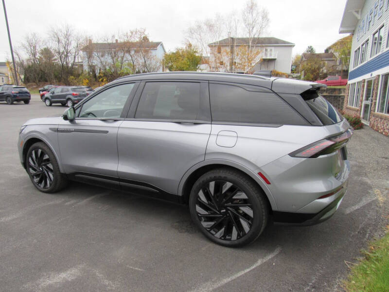 2024 Lincoln Nautilus Reserve